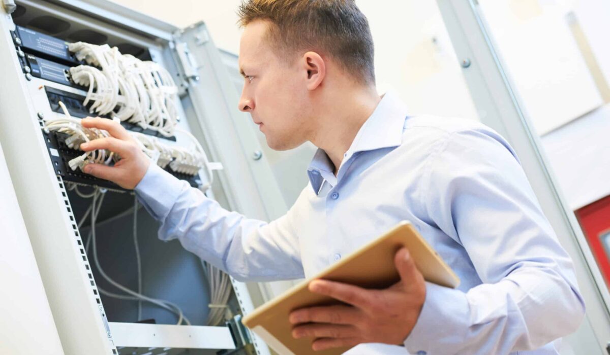 IT Support J700 network engineer